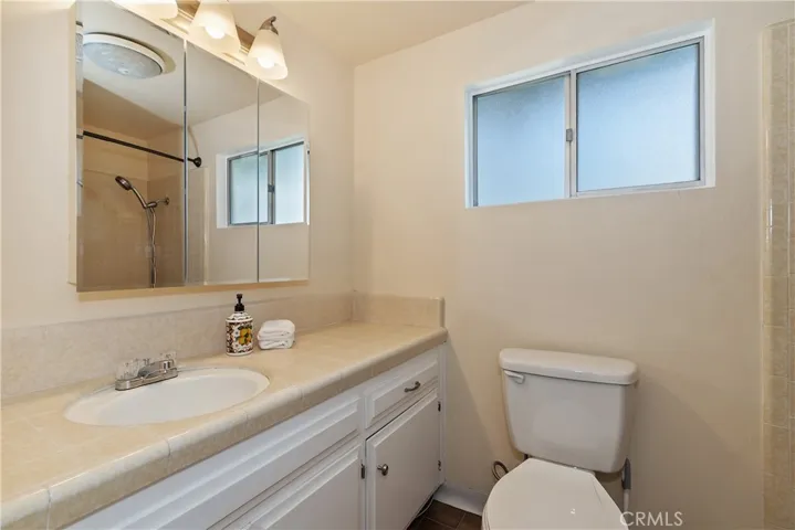 Top Level Full Bathroom