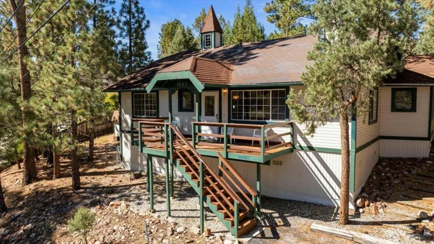 01-DJI_20250919104021_0259_D