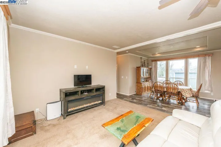 21679 Squaw Grass Trail, Redding, California 96003