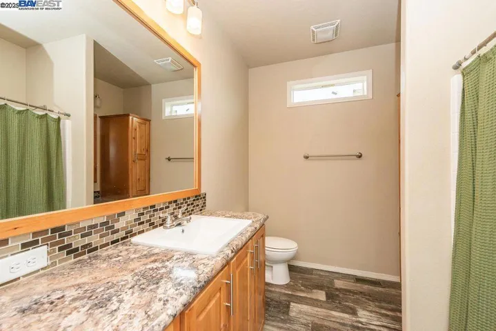 21679 Squaw Grass Trail, Redding, California 96003