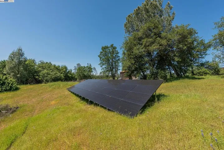 21679 Squaw Grass Trail, Redding, California 96003