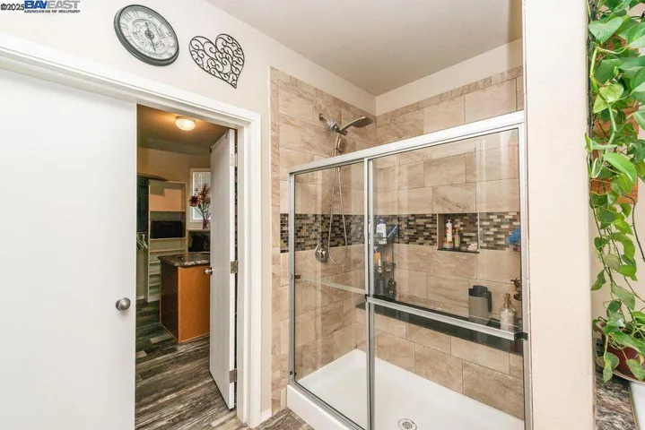 21679 Squaw Grass Trail, Redding, California 96003
