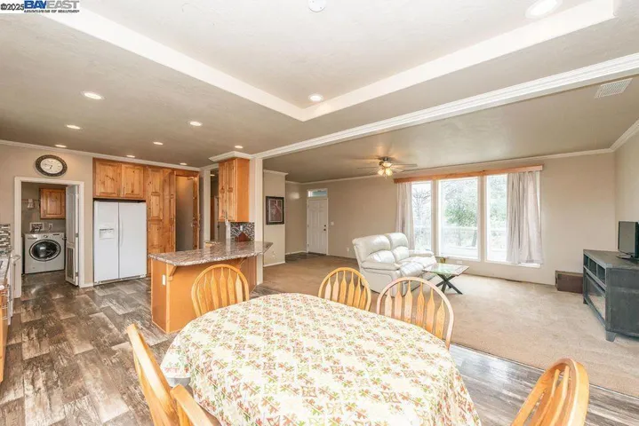 21679 Squaw Grass Trail, Redding, California 96003