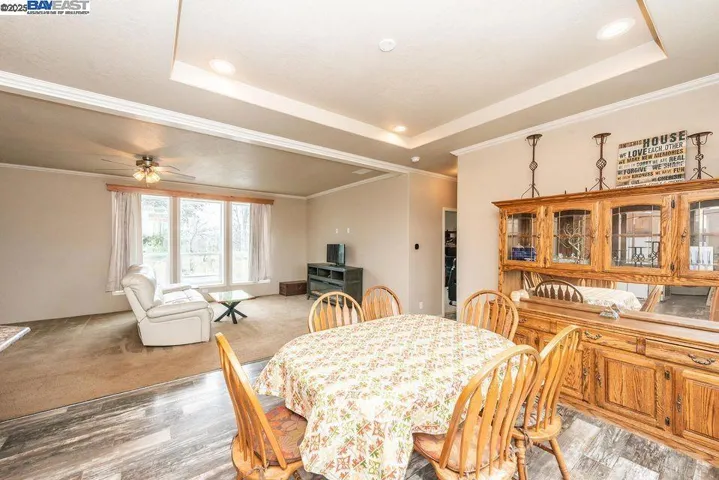 21679 Squaw Grass Trail, Redding, California 96003