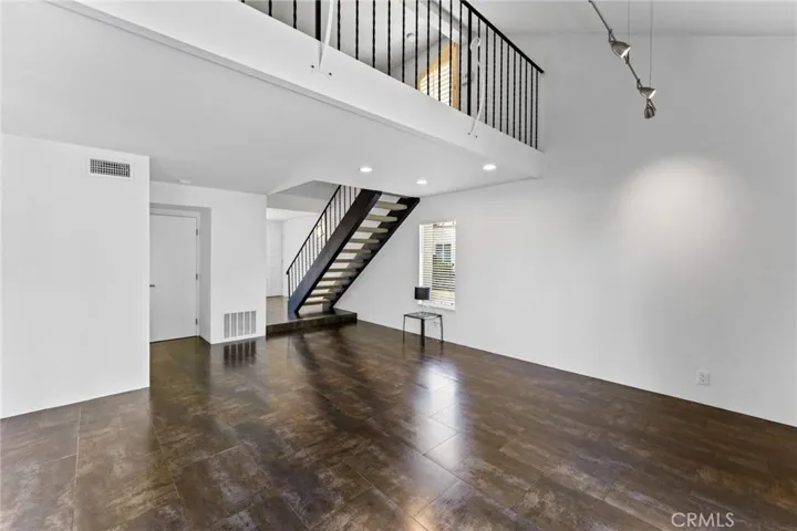 Spacious living room