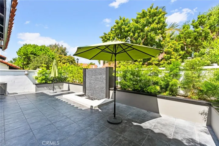 711 Ashland Drive, Huntington Beach, California 92648
