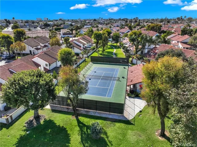 711 Ashland Drive, Huntington Beach, California 92648