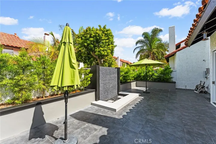 711 Ashland Drive, Huntington Beach, California 92648