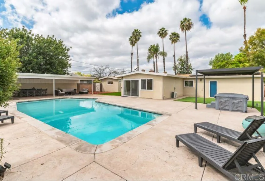 9903 Lindo Lake Place, Lakeside, California 92040 home-pic-0
