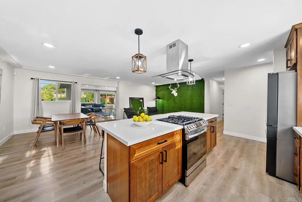 9903 Lindo Lake Place, Lakeside, California 92040 home-pic-6
