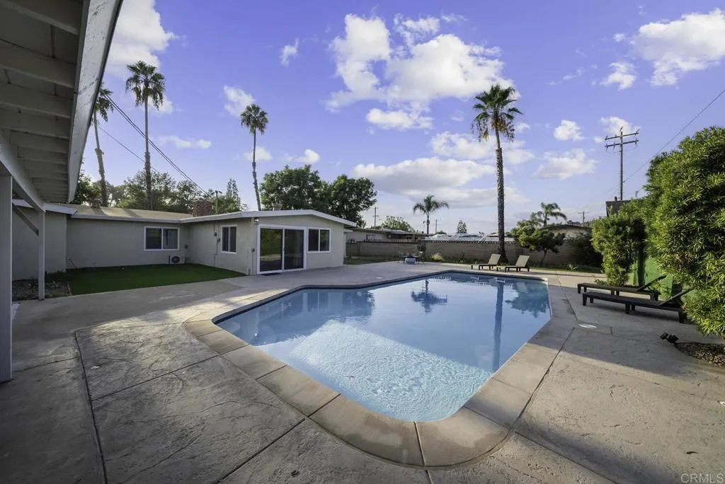 9903 Lindo Lake Place, Lakeside, California 92040 home-pic-37