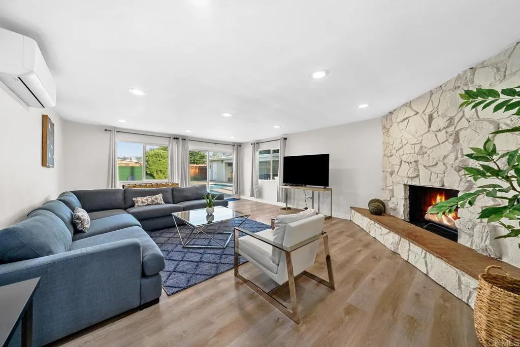 9903 Lindo Lake Place, Lakeside, California 92040 home-pic-7