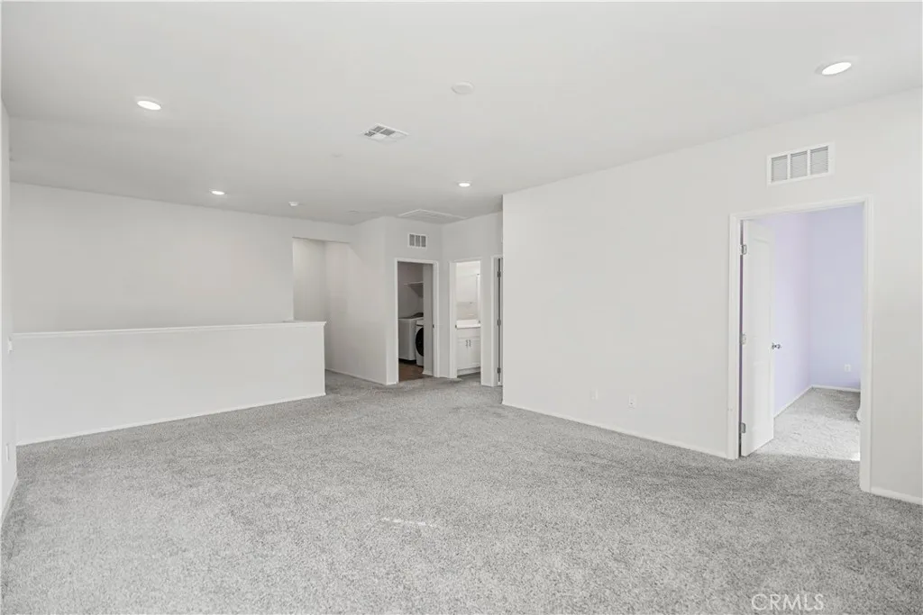 7024 7024 Crest, Riverside, California 92503 home-pic-37