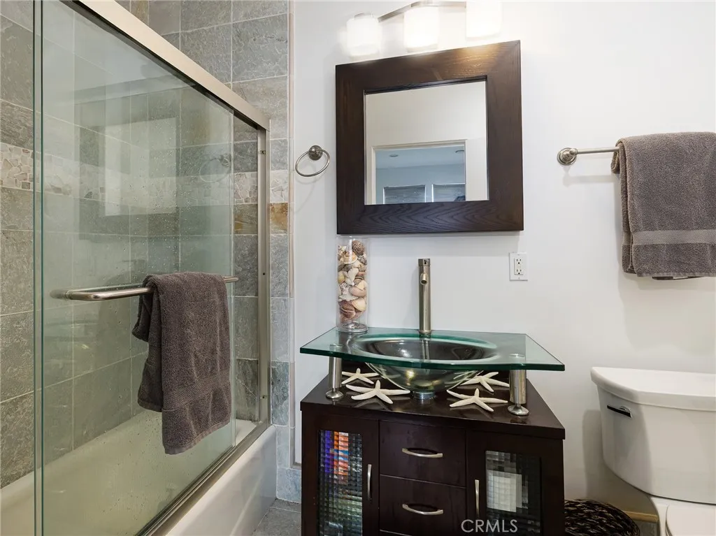1225 E Grand Avenue B, El Segundo, California 90245 home-pic-14