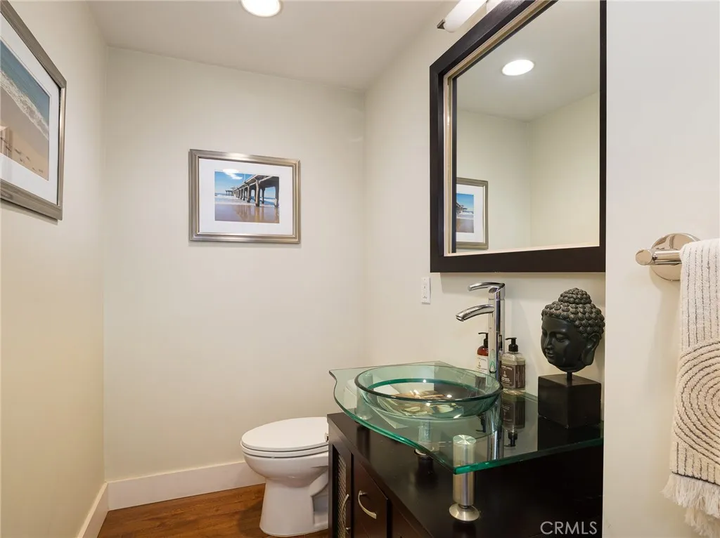 1225 E Grand Avenue B, El Segundo, California 90245 home-pic-6
