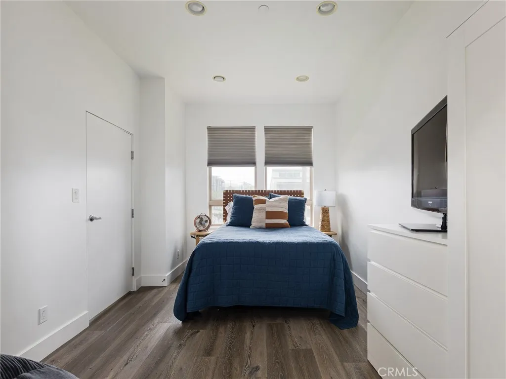 1225 E Grand Avenue B, El Segundo, California 90245 home-pic-13