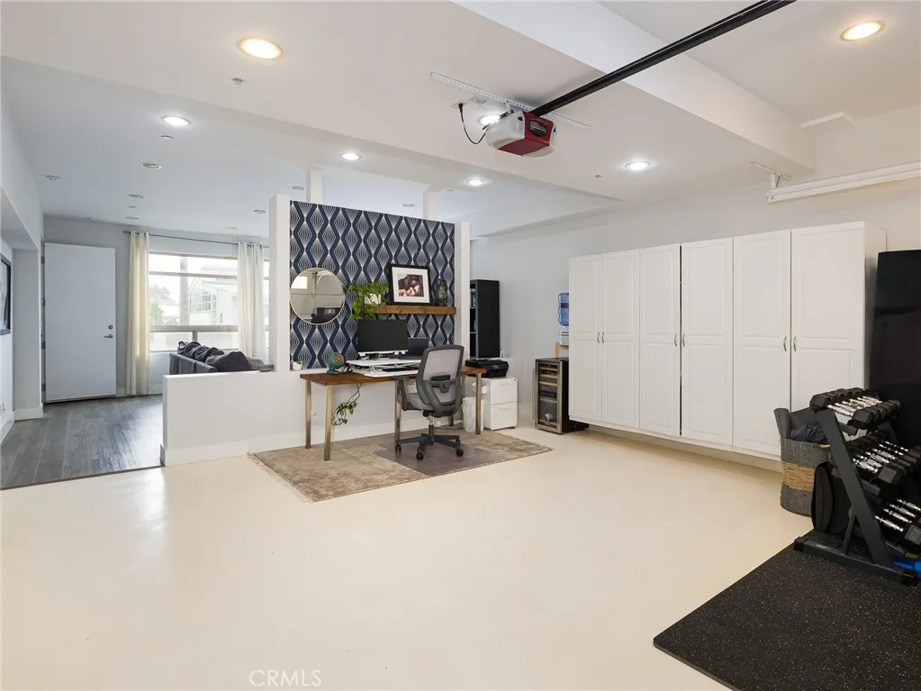 1225 E Grand Avenue B, El Segundo, California 90245 home-pic-15