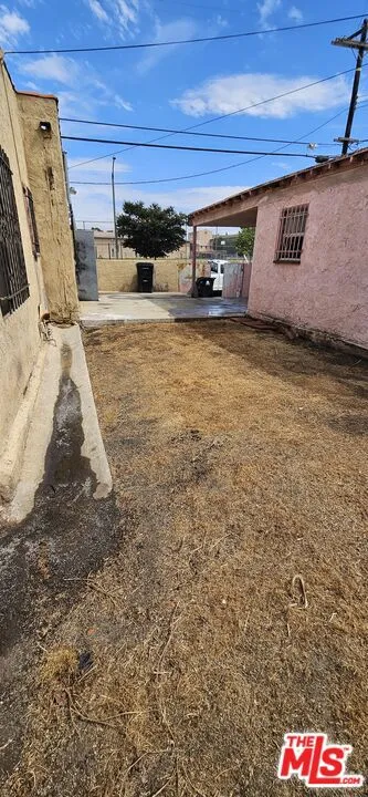 2000 W 68th Street, Los Angeles, California 90047 home-pic-46