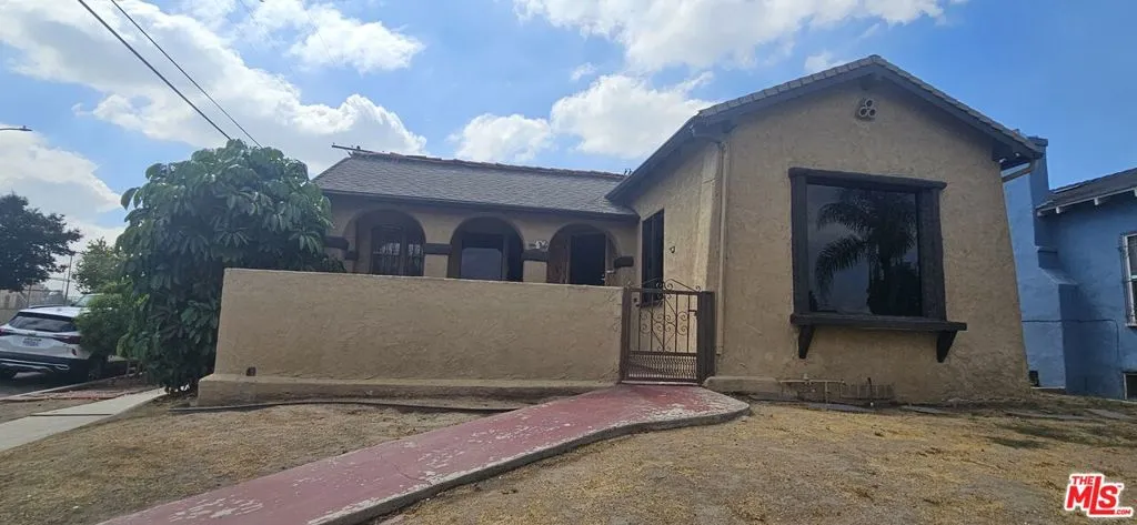 2000 W 68th Street, Los Angeles, California 90047 home-pic-65