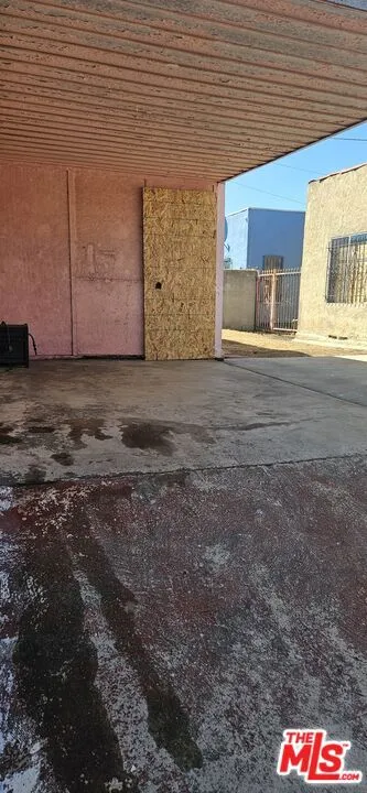 2000 W 68th Street, Los Angeles, California 90047 home-pic-51