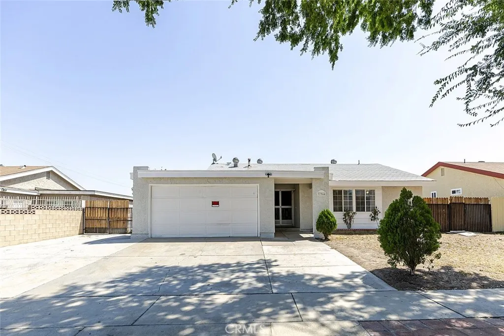 37944 29th Street E, Palmdale, California 93550 home-pic-2