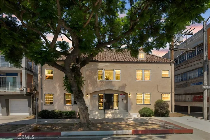 723 E 3rd 16, Long Beach, California 90802