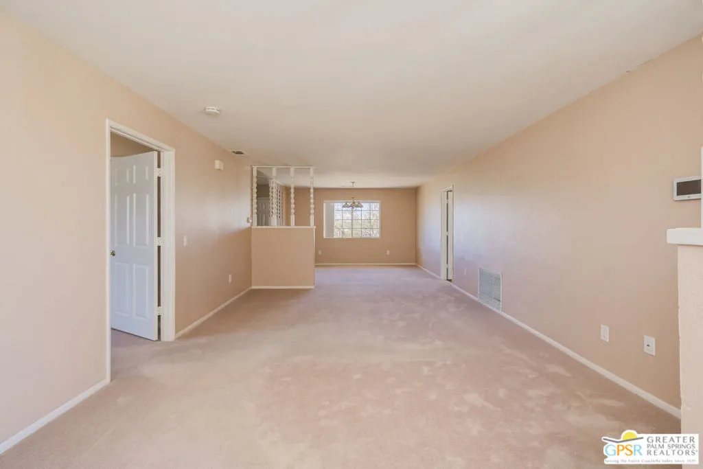 7590 Indio Avenue, Yucca Valley, California 92284 home-pic-37