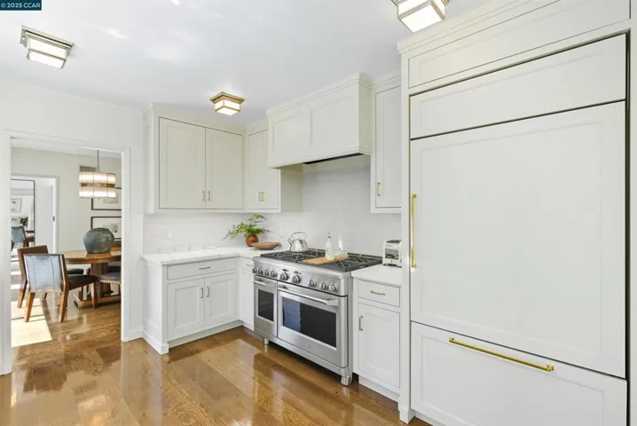 47 Charles Hill Cir, Orinda, California 94563