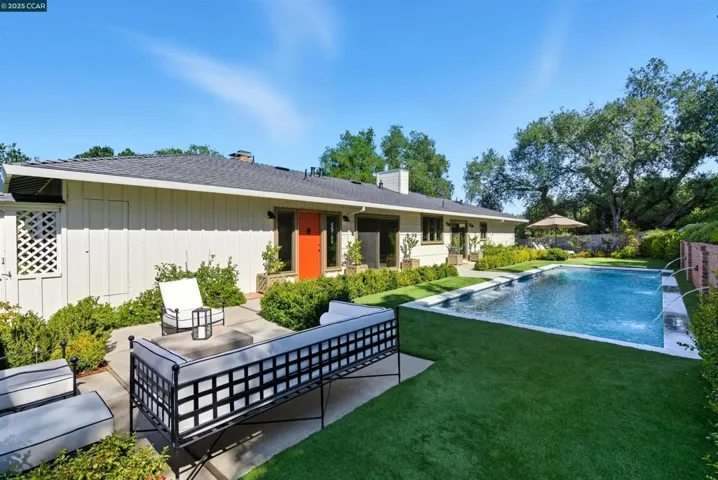 47 Charles Hill Cir, Orinda, California 94563