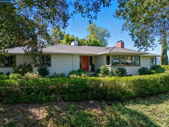 47 Charles Hill Cir, Orinda, California 94563