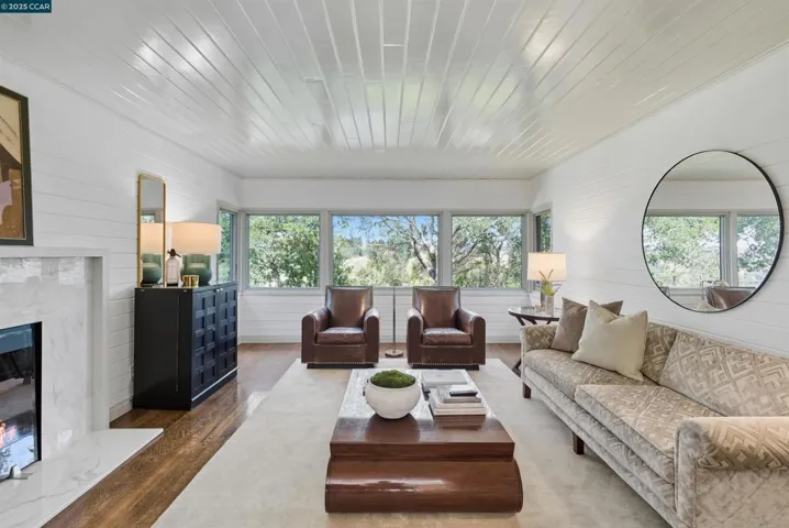 47 Charles Hill Cir, Orinda, California 94563