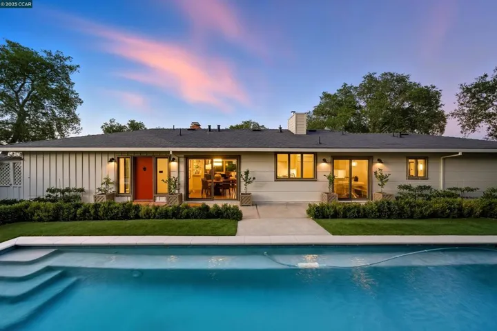47 Charles Hill Cir, Orinda, California 94563