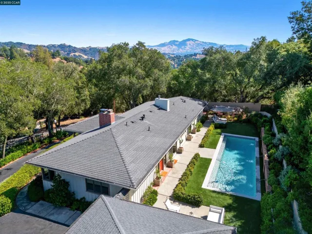 47 Charles Hill Cir, Orinda, California 94563