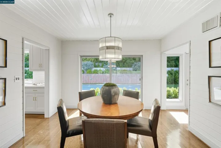 47 Charles Hill Cir, Orinda, California 94563