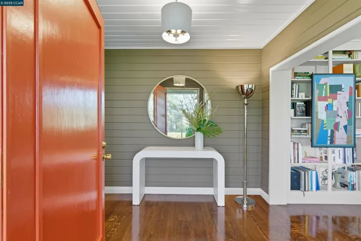 47 Charles Hill Cir, Orinda, California 94563