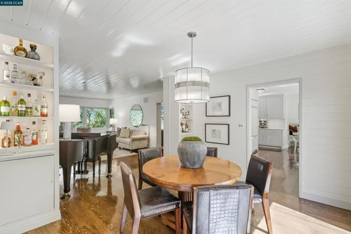 47 Charles Hill Cir, Orinda, California 94563