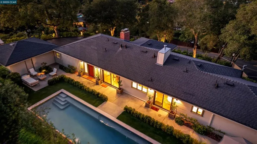 47 Charles Hill Cir, Orinda, California 94563