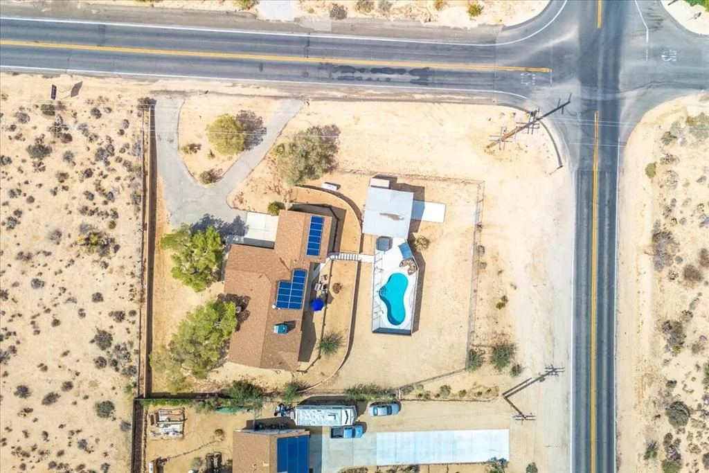 61815 Alta Loma Drive, Joshua Tree, California 92252 home-pic-48