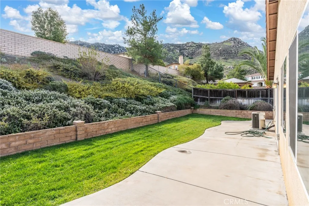 28913 Avalon Avenue, Moreno Valley, California 92555 home-pic-32