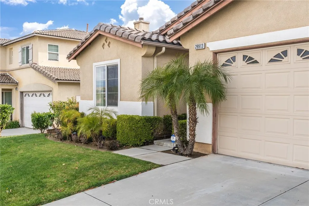 28913 Avalon Avenue, Moreno Valley, California 92555 home-pic-2