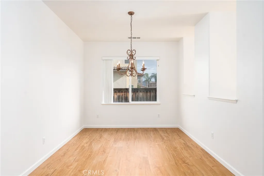 28913 Avalon Avenue, Moreno Valley, California 92555 home-pic-12