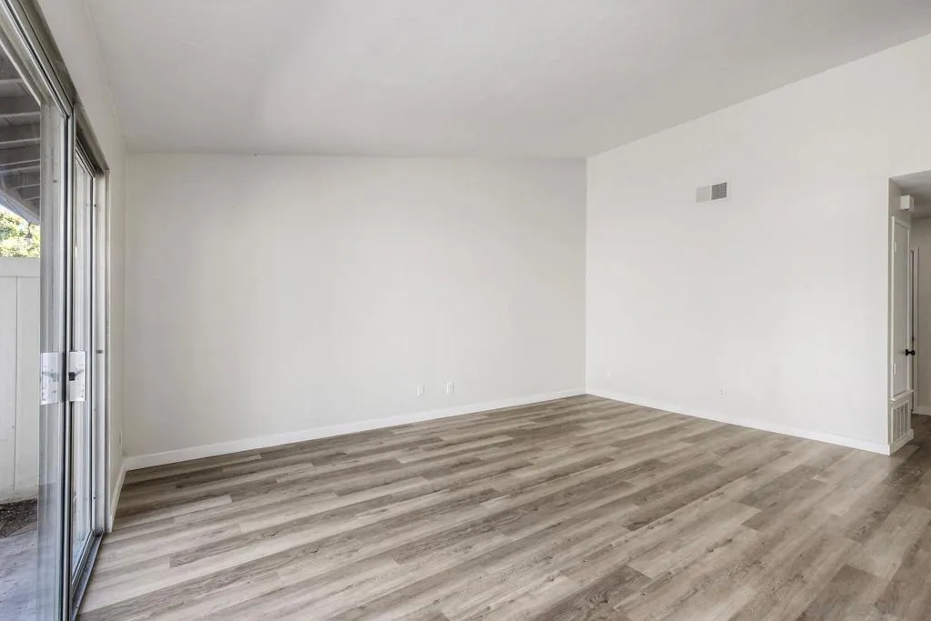 , Escondido, California 92026 home-pic-7