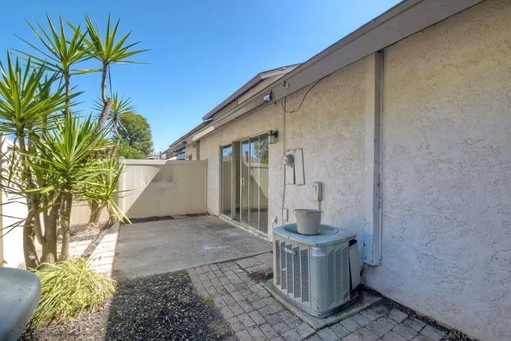 242 Eveningside Gln, Escondido, California 92026