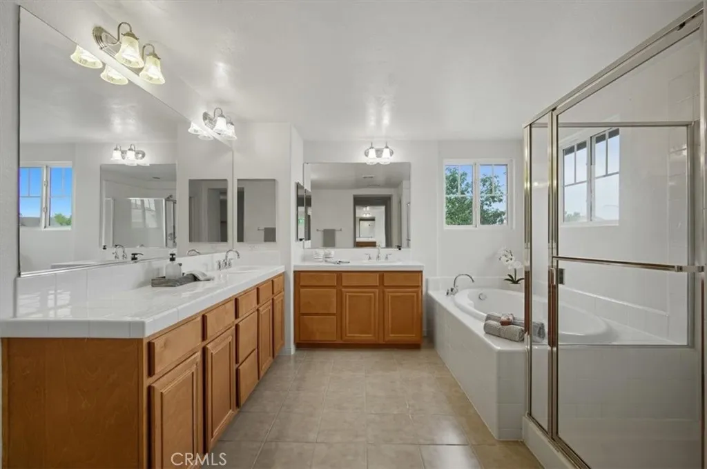 32670 Toleworth, Menifee, California 92584 home-pic-37