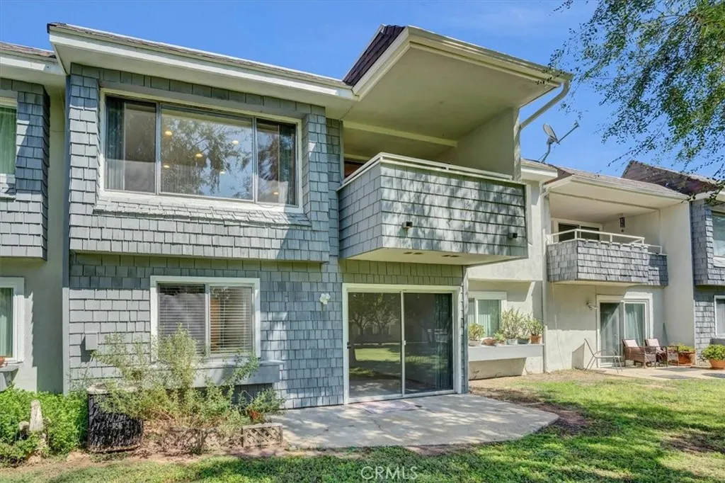 22306 Caminito Danubo, Laguna Hills, California 92653 home-pic-0