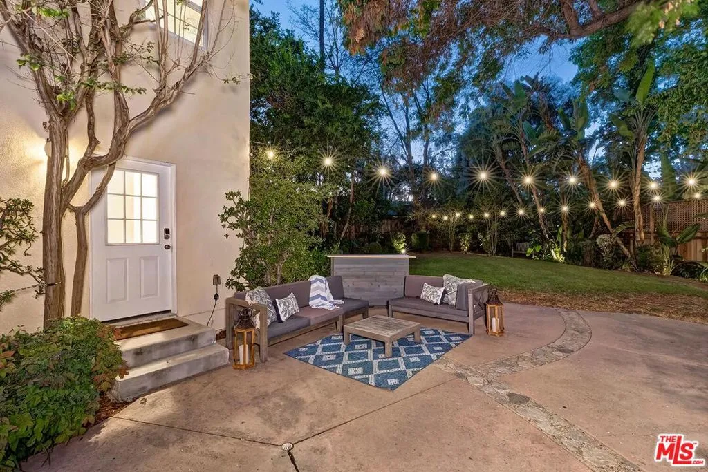 11191 Valley Spring Place, North Hollywood, California 91602 home-pic-44