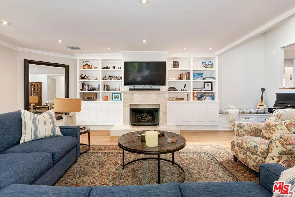 11191 Valley Spring Place, North Hollywood, California 91602 home-pic-7