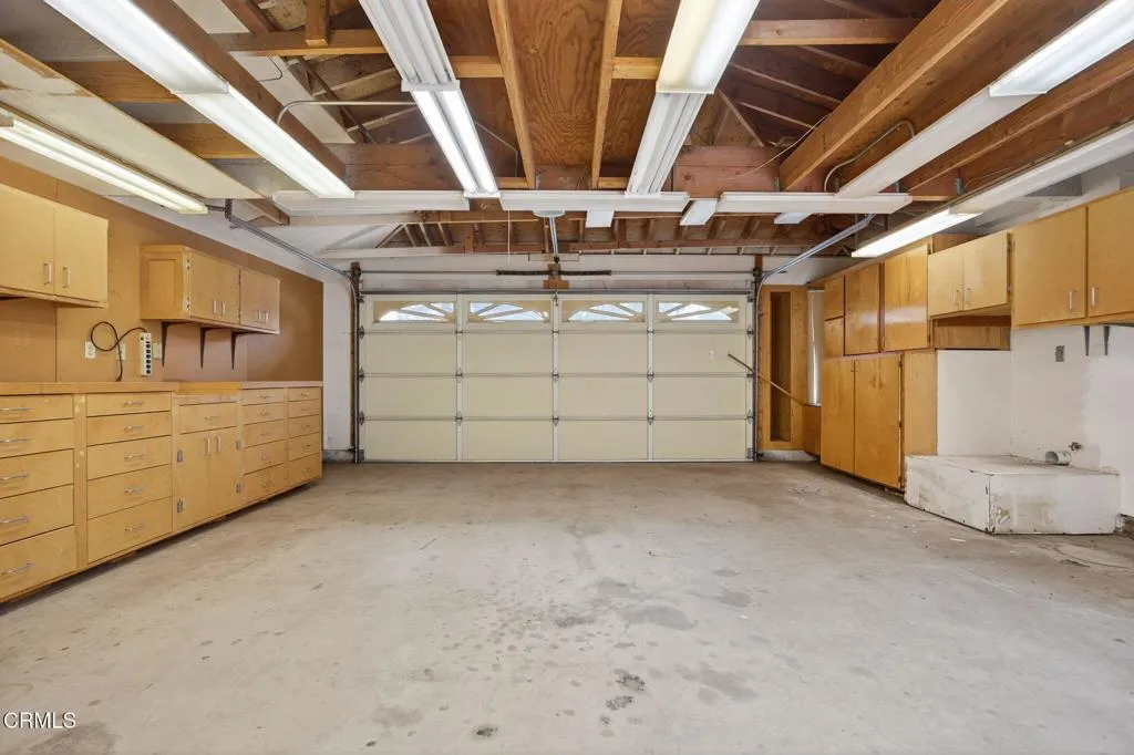 628 Sapphire Avenue, Ventura, California 93004 home-pic-37