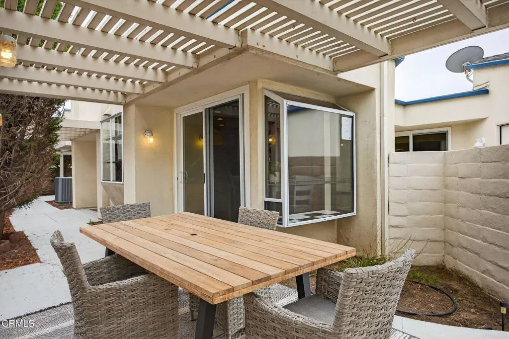 628 Sapphire Avenue, Ventura, California 93004 home-pic-46