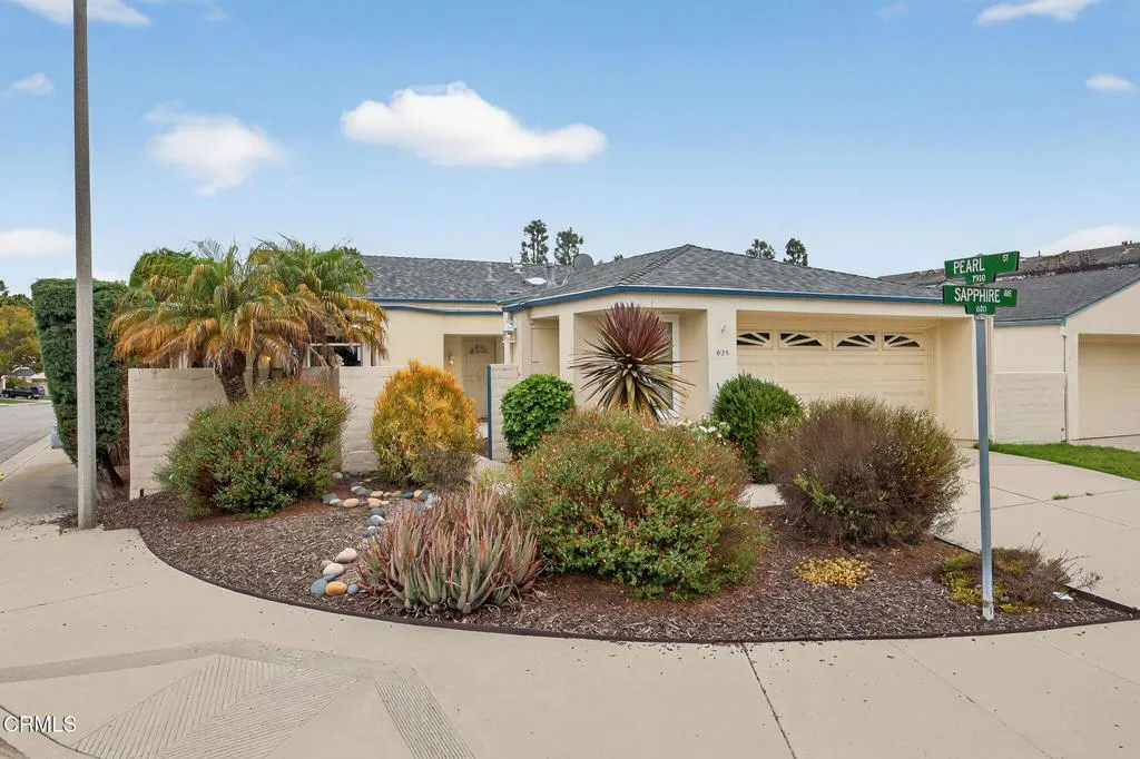 628 Sapphire Avenue, Ventura, California 93004 home-pic-5